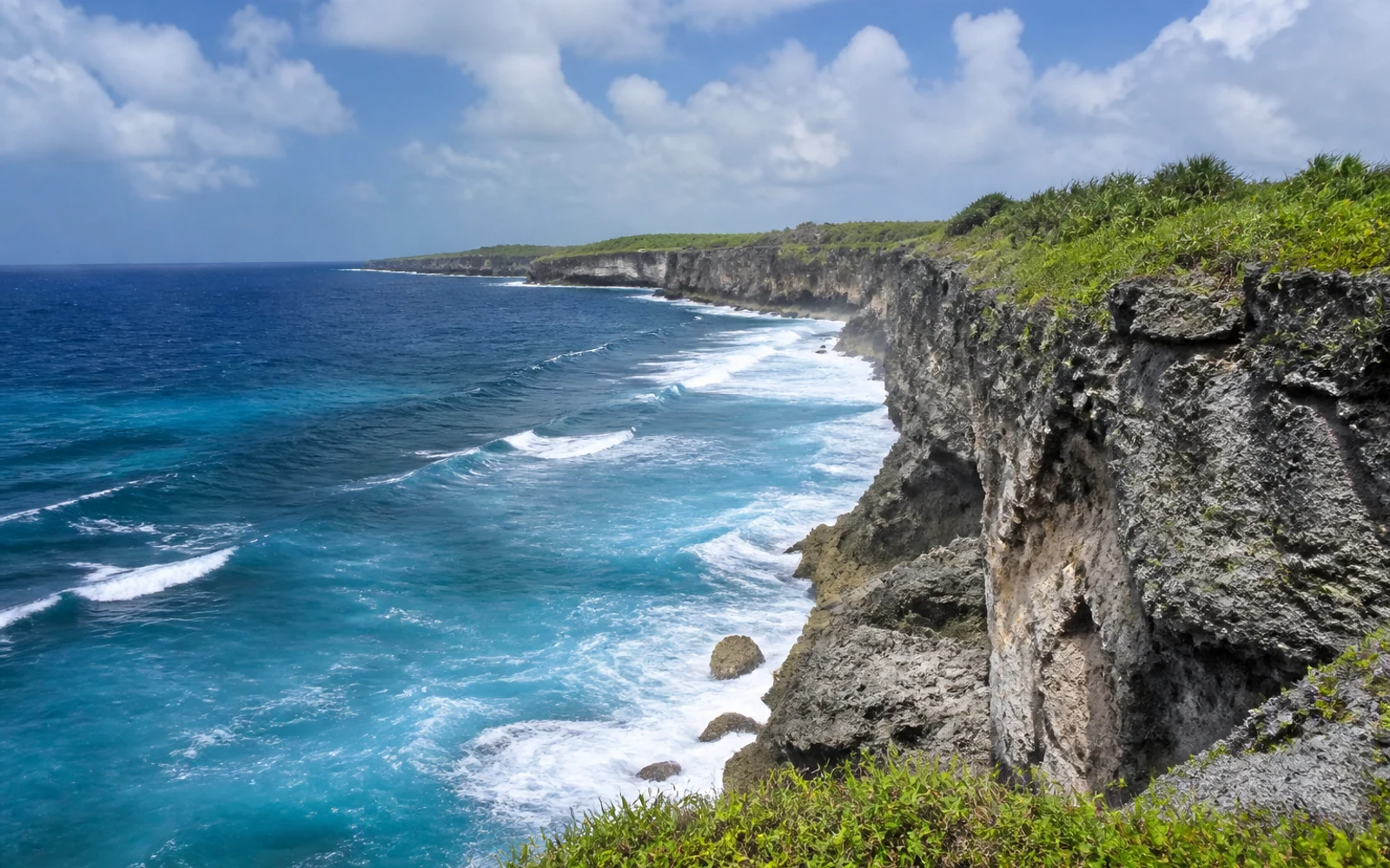 Anibare Bay coast in Nauru