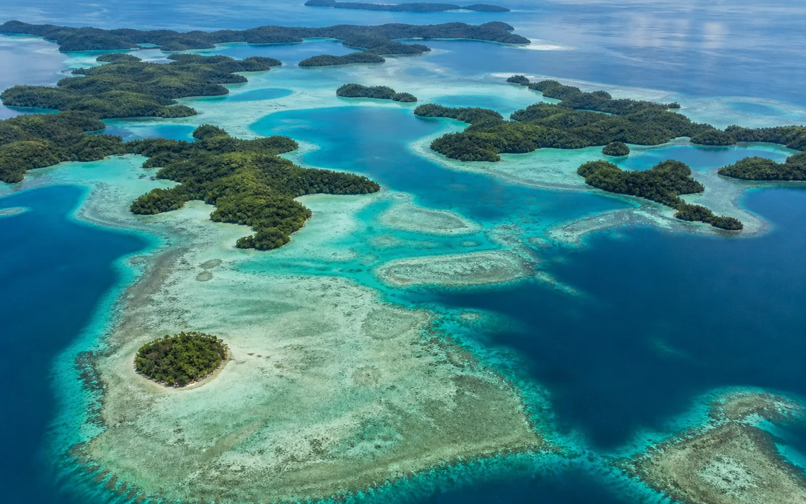 Marovo Lagoon in Western Province